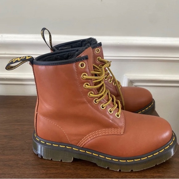 Dr. Martens 1460s Winter Grip Leather Lace-Up Boots - Picture 7 of 10